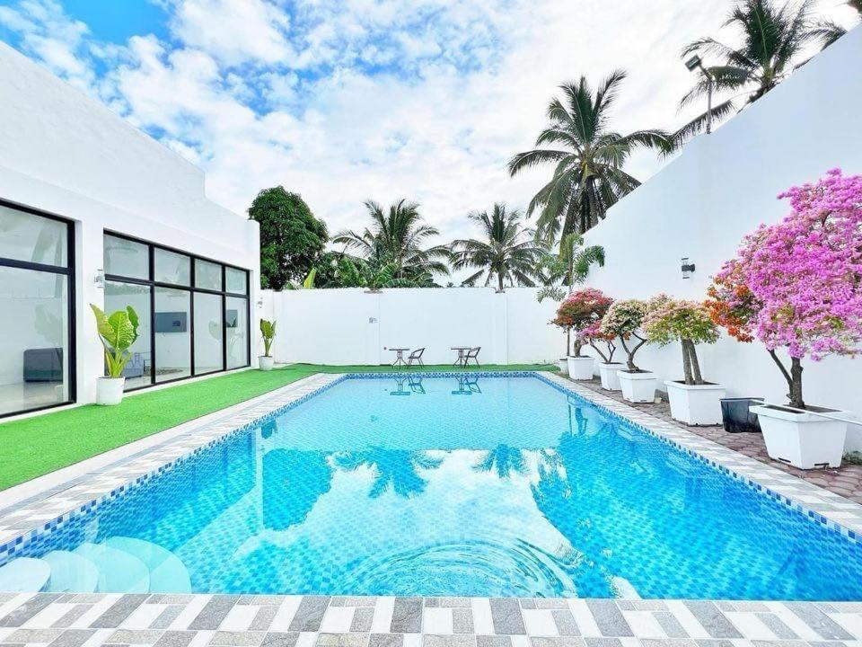 Grand Palmera Hotel 제너럴 산토스 외부 사진